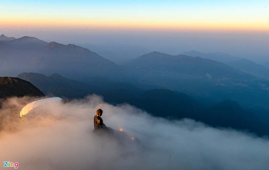 Mesmerizing river of cloud on Indochina's rooftop 1545 capture1